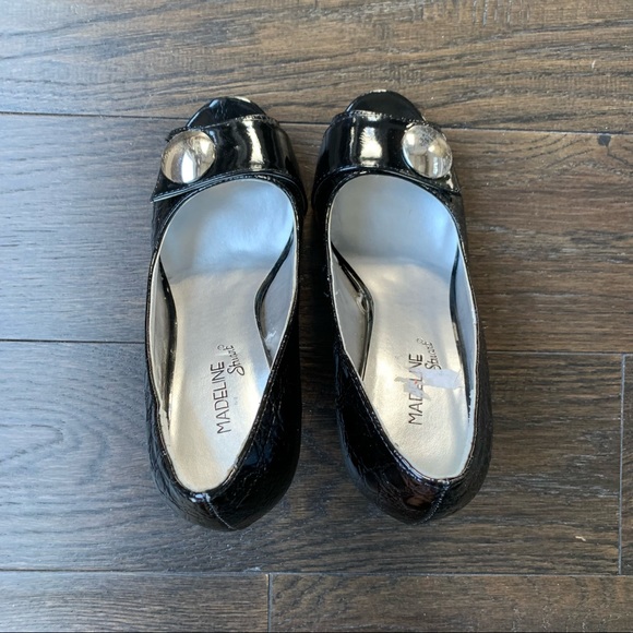 Madeline Stuart Size 6 Black Open Toed 4 Inch High Heels - Picture 4 of 13